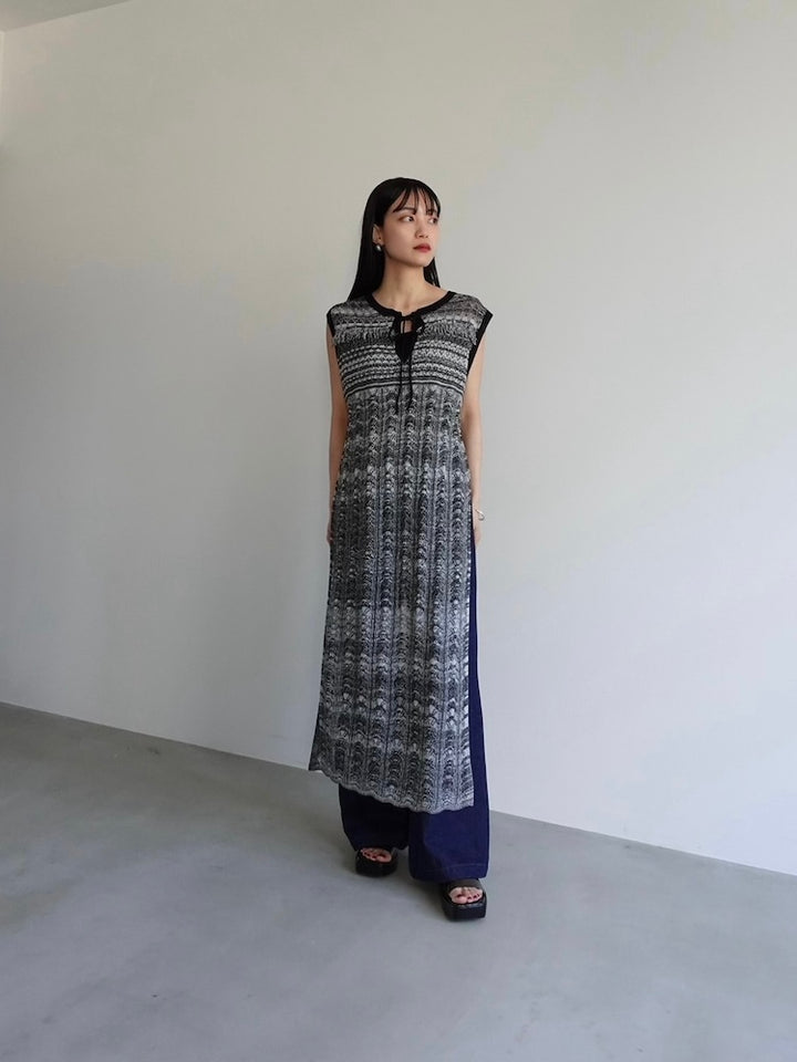 モデル身長:158cm / カラー:Black