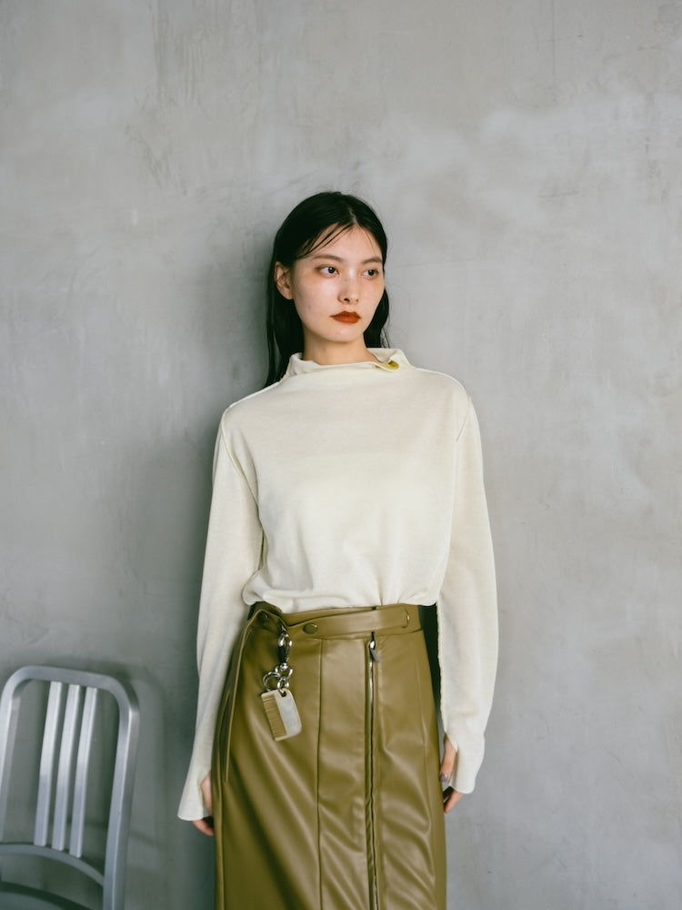 モデル身長:173cm / カラー:White×Yellow