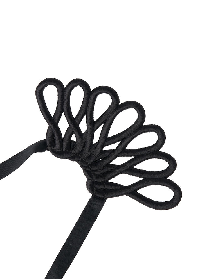 カラー:Black ※スタジオにてフラッシュを焚いて撮影