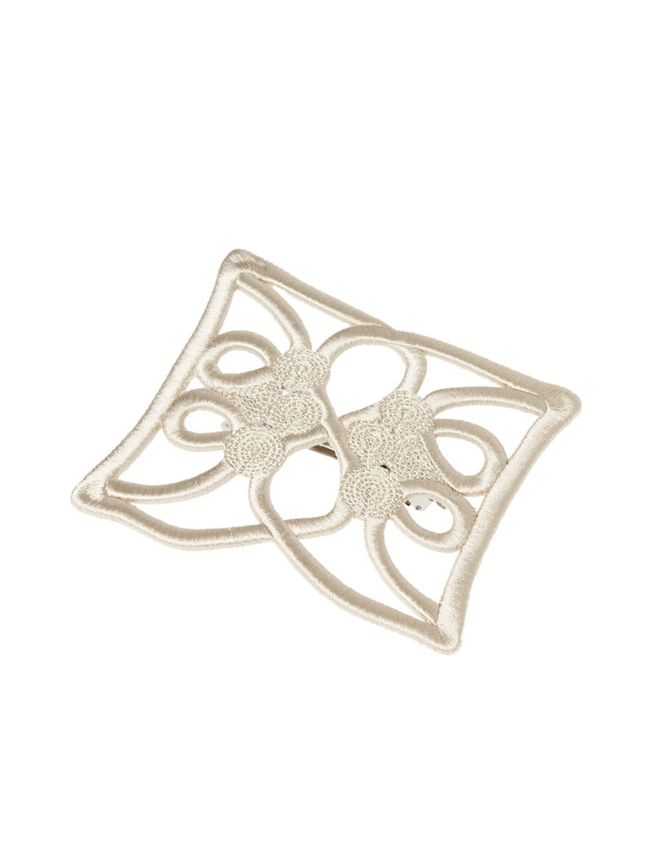 カラー:Greige ※スタジオにてフラッシュを焚いて撮影