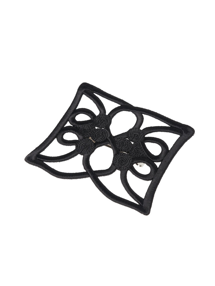 カラー:Black ※スタジオにてフラッシュを焚いて撮影