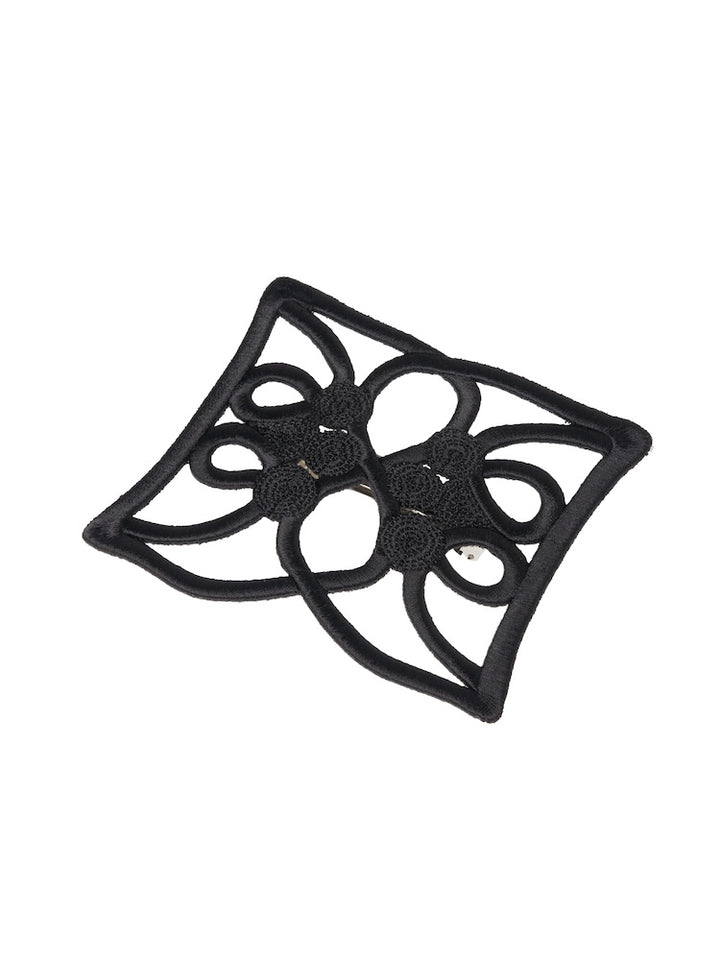 カラー:Black ※スタジオにてフラッシュを焚いて撮影