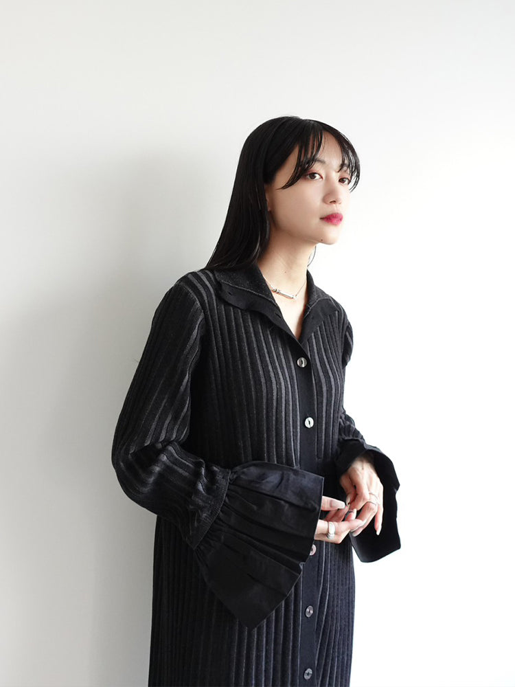 モデル身長:158cm / カラー:Black