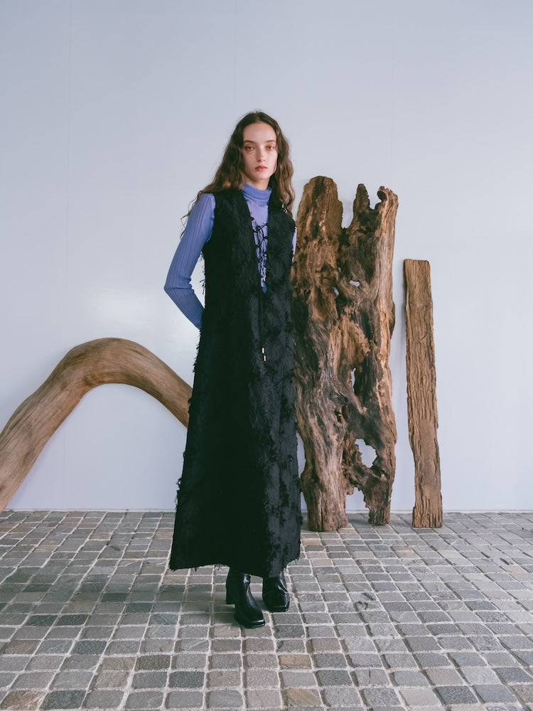 モデル身長:174cm / カラー:Black