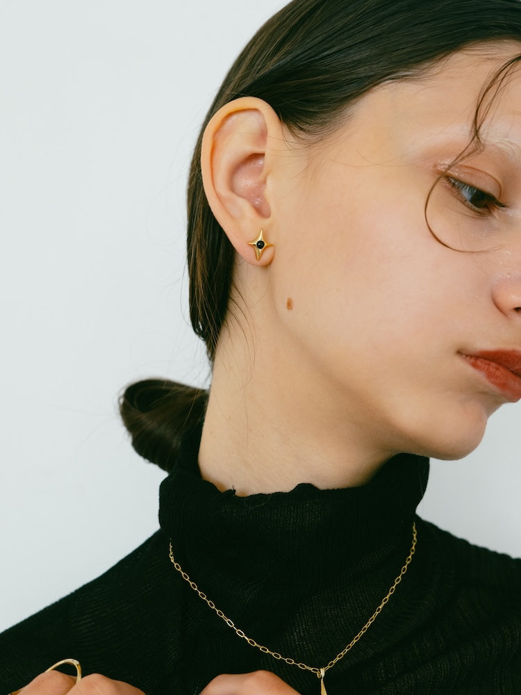 カラー:Gold × Onyx (Black)