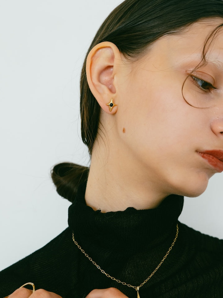 カラー:Gold × Onyx (Black)