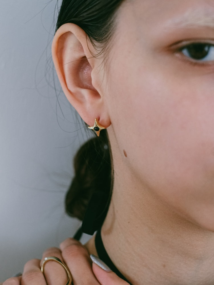 カラー:Gold × Onyx (Black)