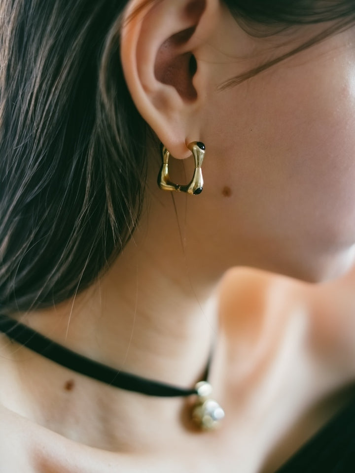 カラー:Gold × Onyx (Black)