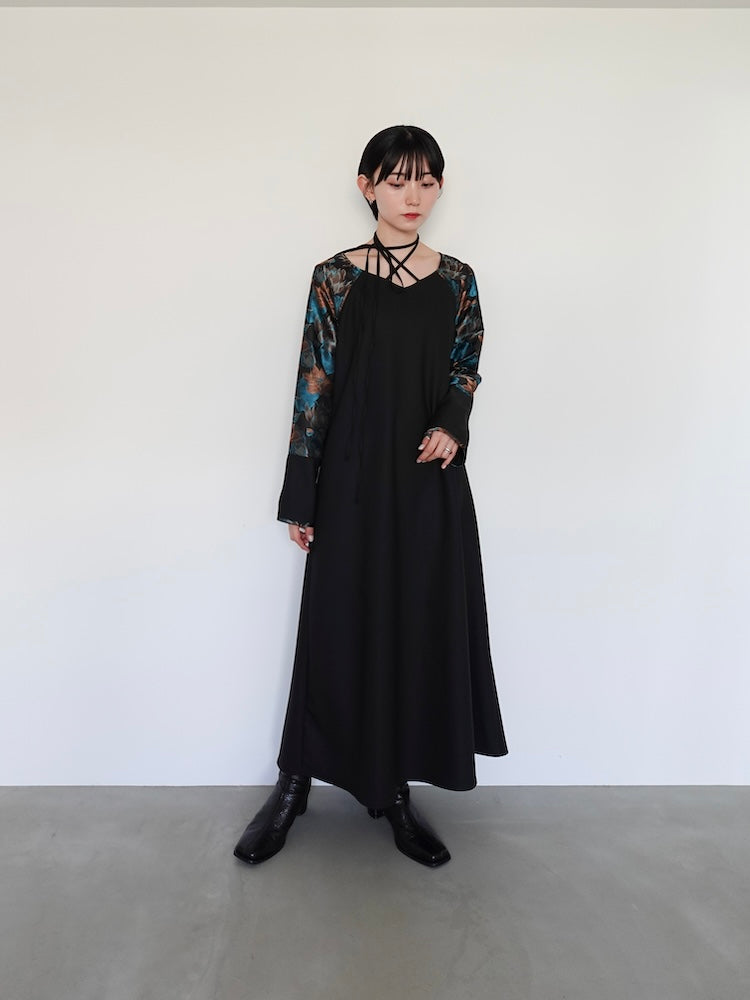 モデル身長:162cm / カラー:Black