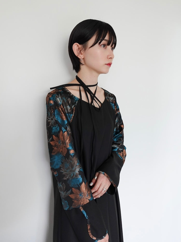 モデル身長:162cm / カラー:Black