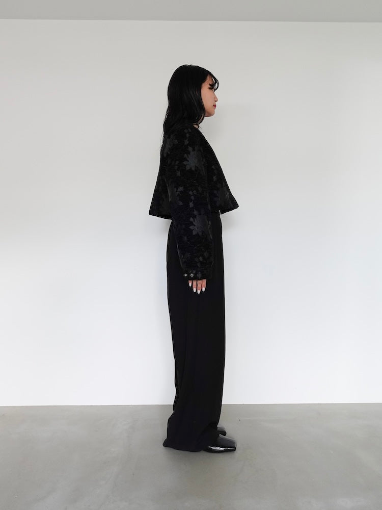 モデル身長:158cm / カラー:Black