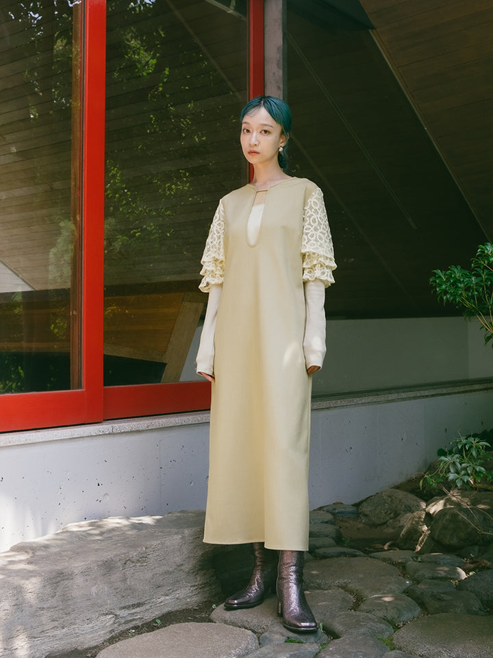 モデル身長:165cm / カラー:Beige