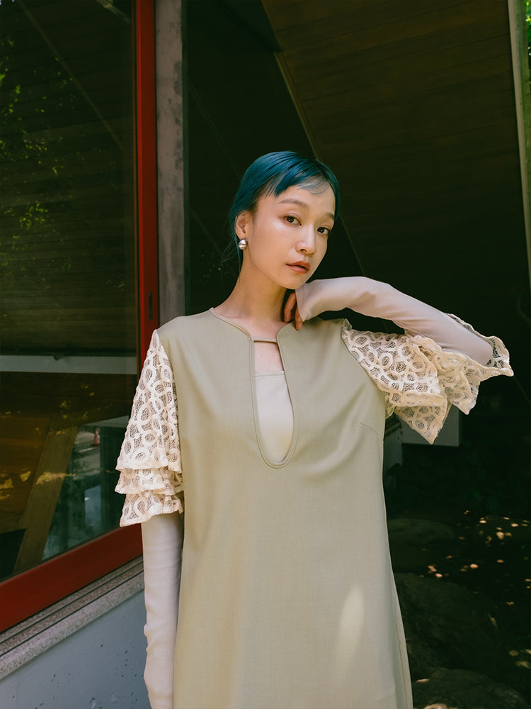 モデル身長:165cm / カラー:Beige