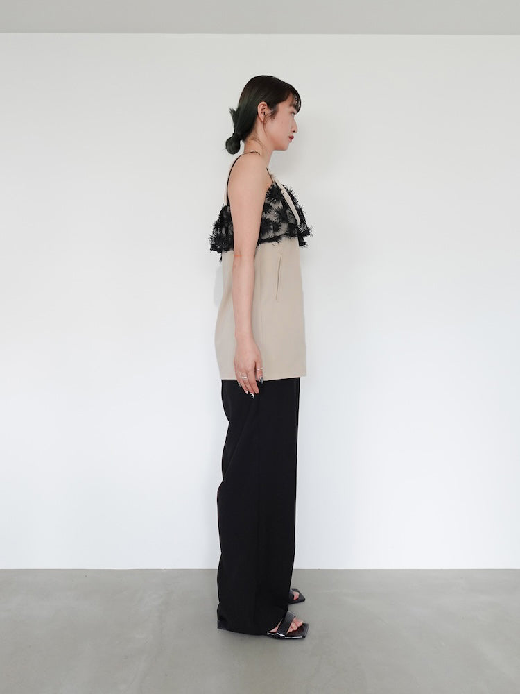 モデル身長:168cm / カラー:Beige