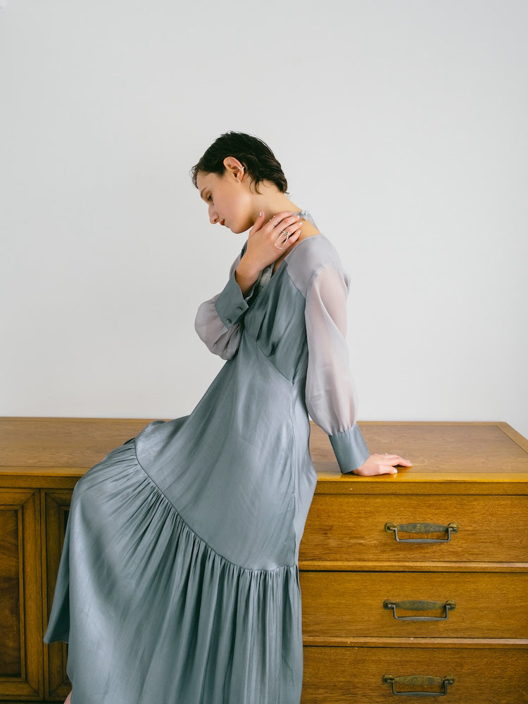 モデル身長:172cm / カラー:GrayBlue