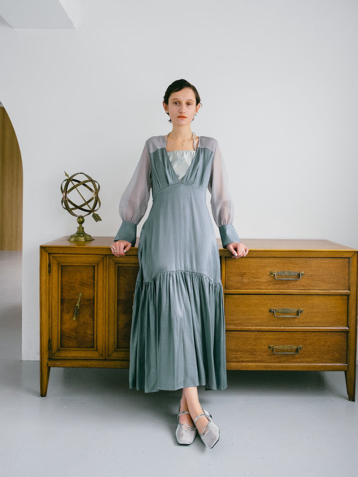 モデル身長:172cm / カラー:GrayBlue