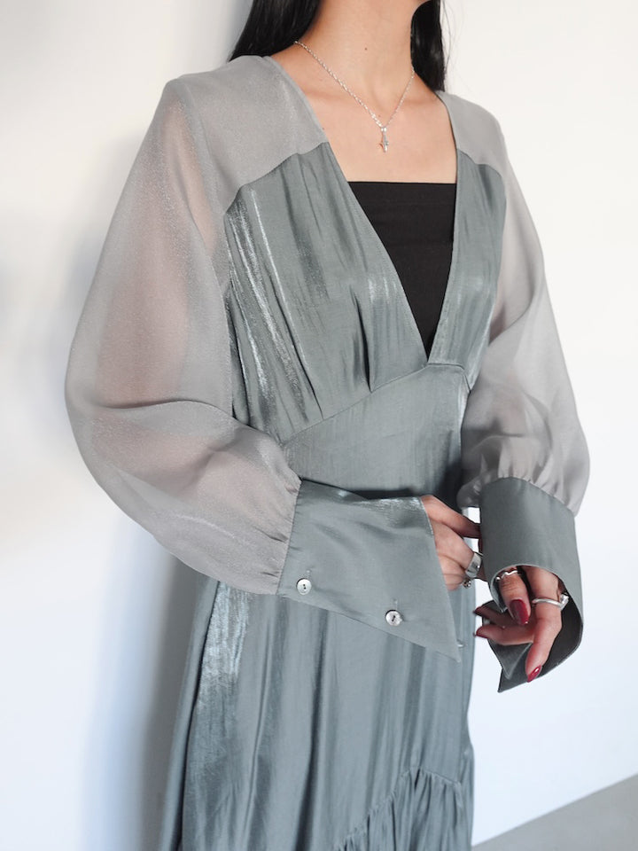 モデル身長:158cm / カラー:GrayBlue