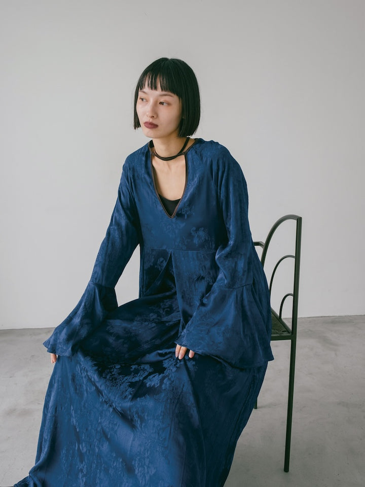 モデル身長:166cm / カラー:Blue