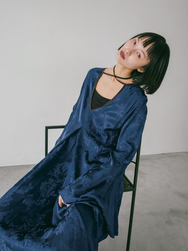 モデル身長:166cm / カラー:Blue