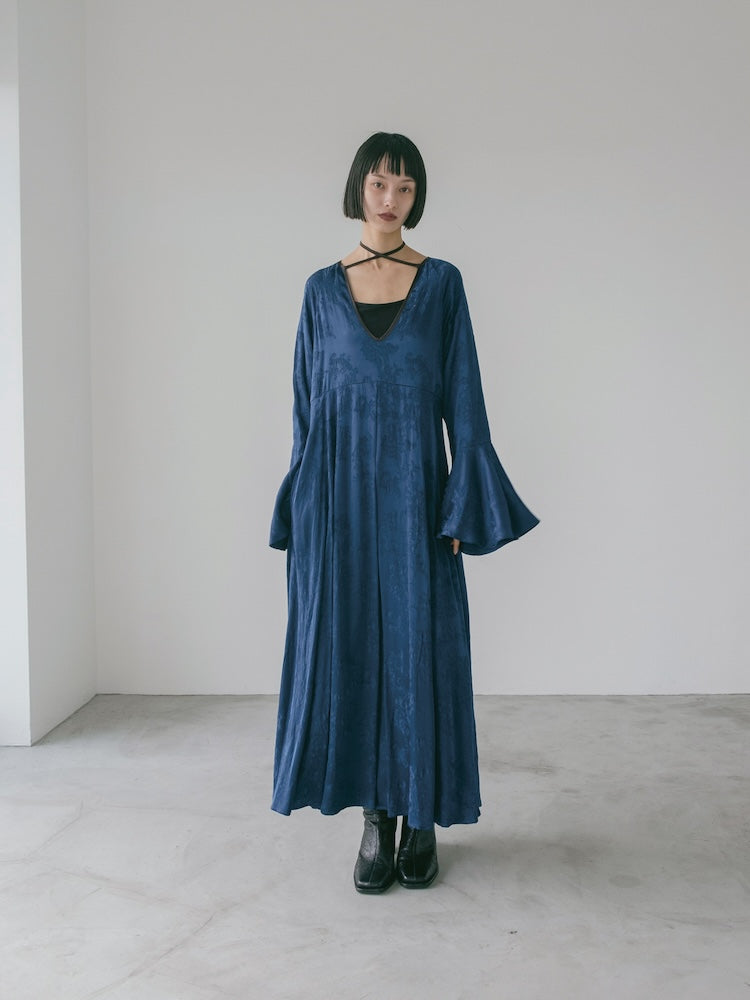 モデル身長:166cm / カラー:Blue