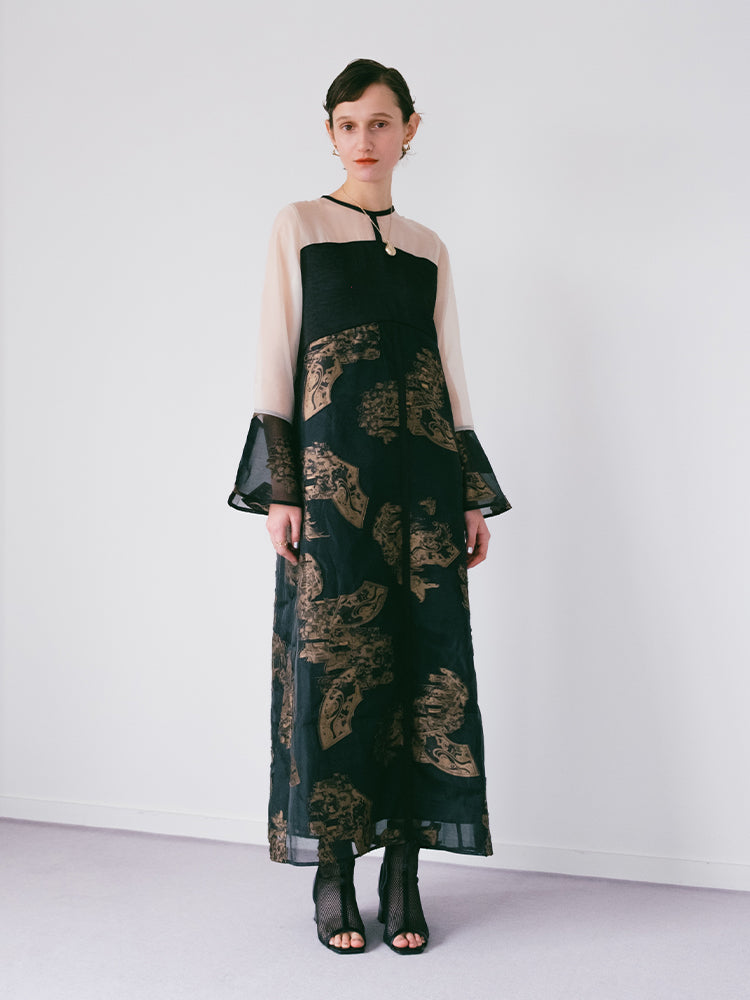 モデル身長:172cm / カラー:Gold