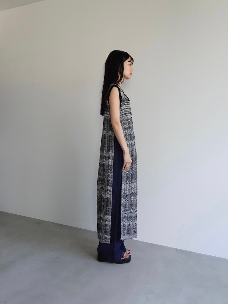 モデル身長:158cm / カラー:Black