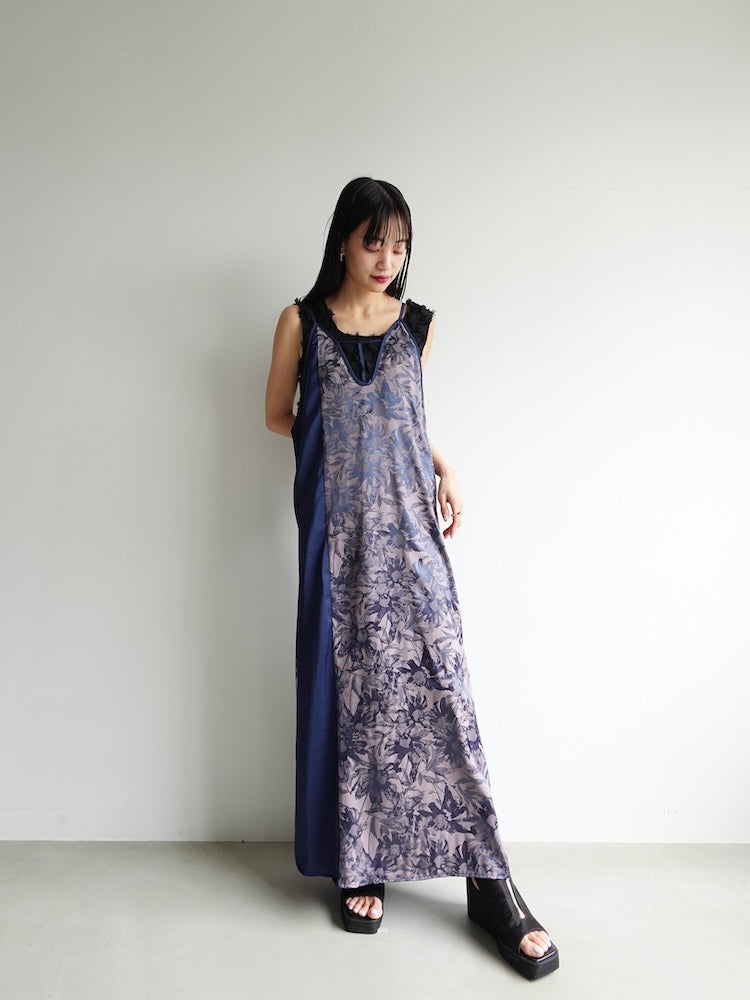 モデル身長:158cm / カラー:Black