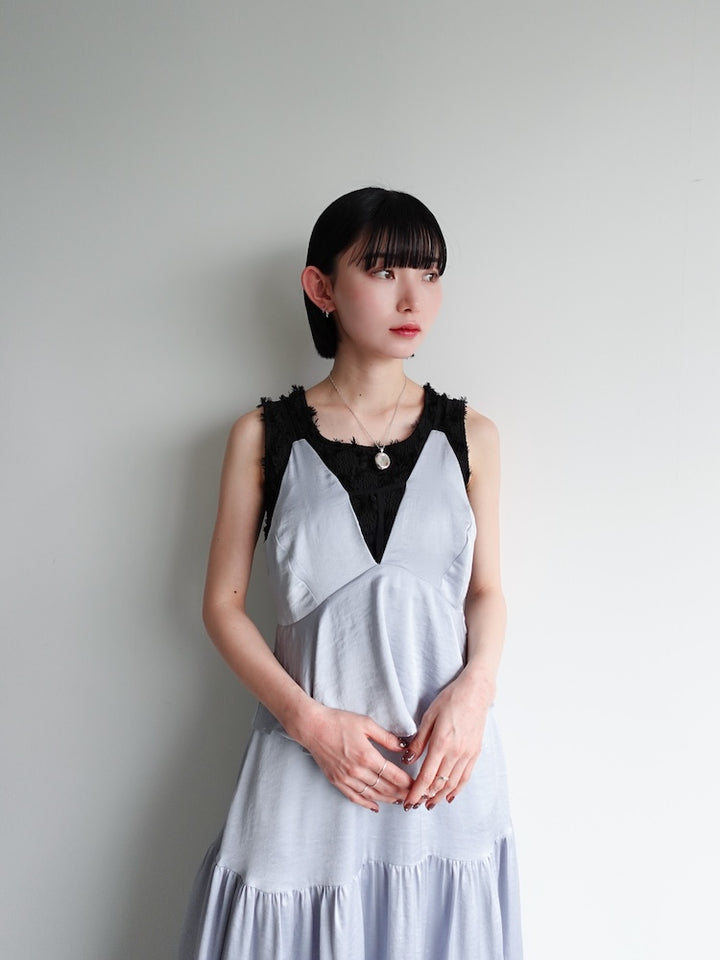 モデル身長:162cm / カラー:Black