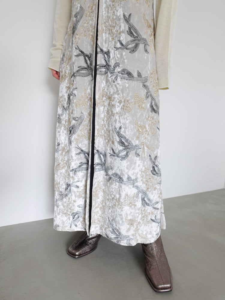モデル身長:153cm / カラー:White