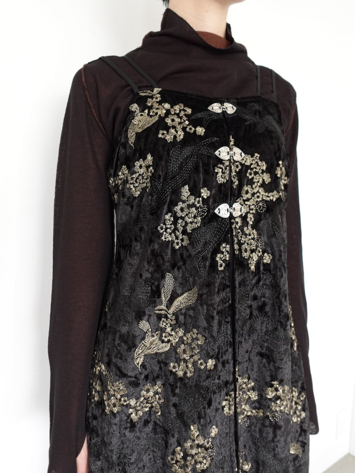モデル身長:162cm / カラー:Black