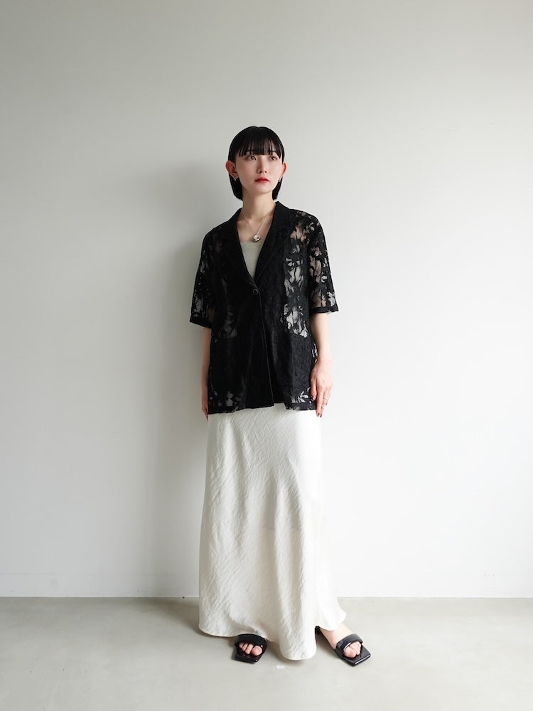 モデル身長:162cm / カラー:OffWhite / モデル着用サイズ:Mサイズ