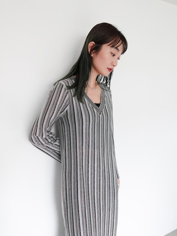 モデル身長:168cm / カラー:GrayBlue