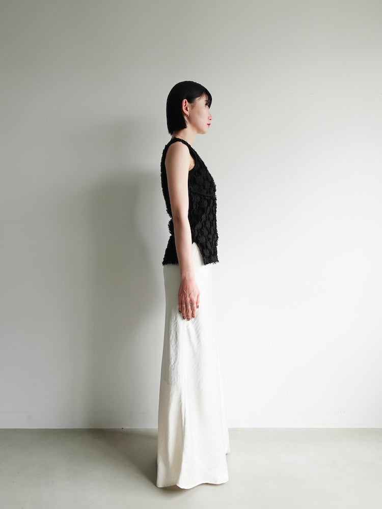 モデル身長:162cm / カラー:Black