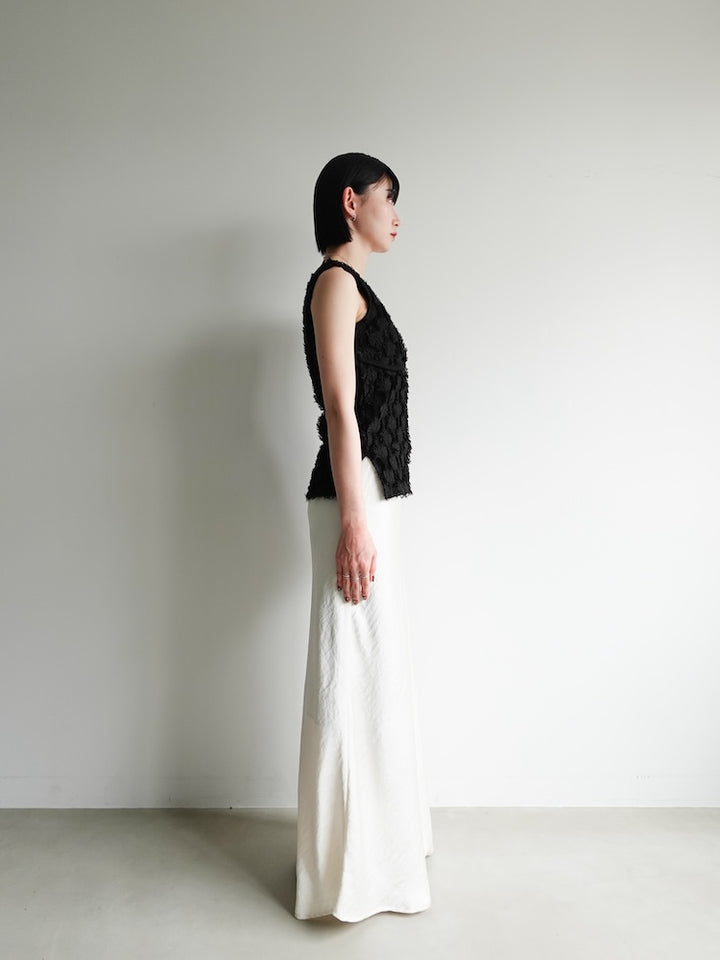 モデル身長:162cm / カラー:Black