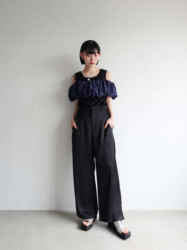 モデル身長:162cm / カラー:Black