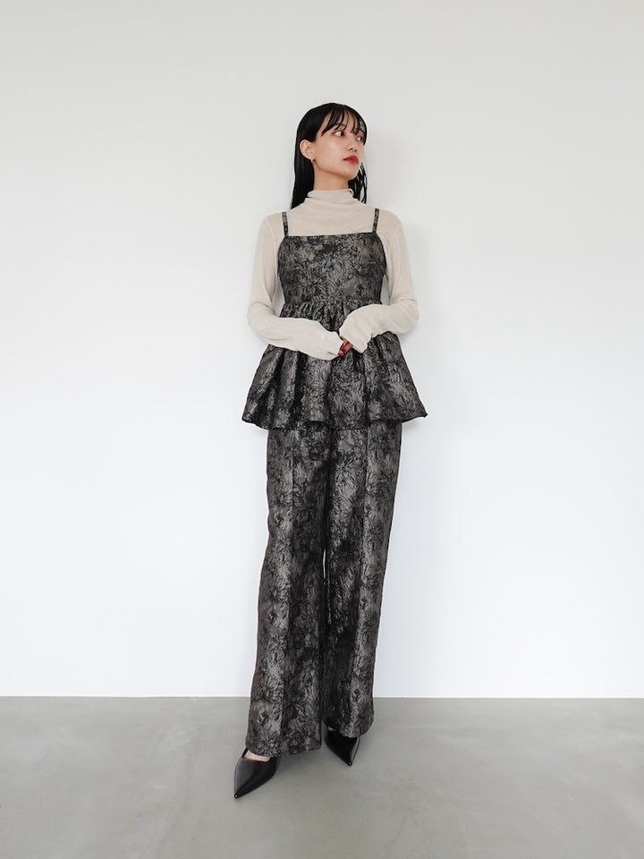 モデル身長:158cm / カラー:Black