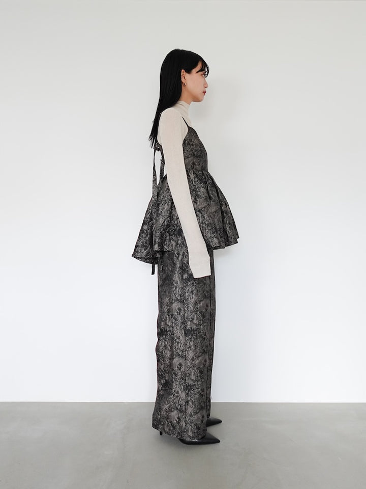 モデル身長:158cm / カラー:Black