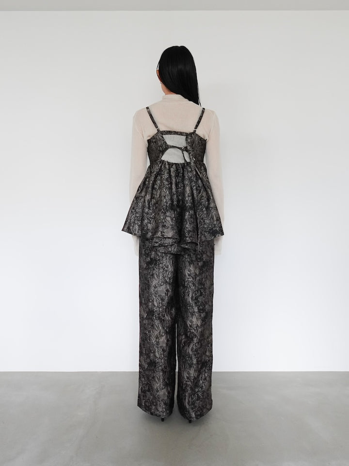 モデル身長:158cm / カラー:Black