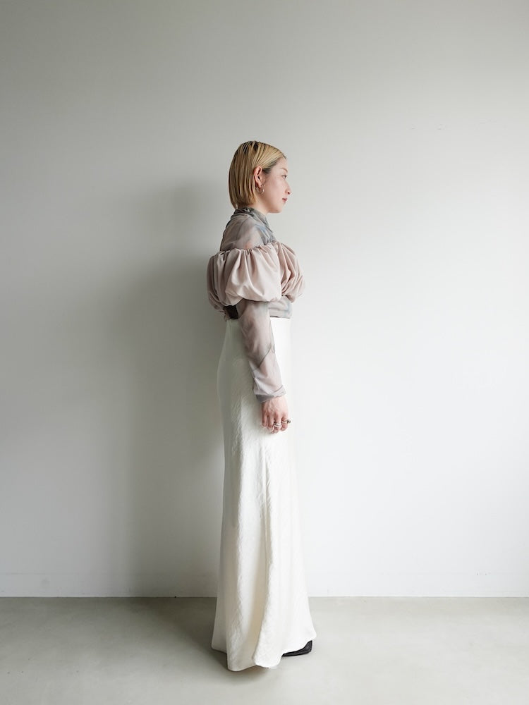 モデル身長:153cm / カラー:OffWhite / モデル着用サイズ:Mサイズ