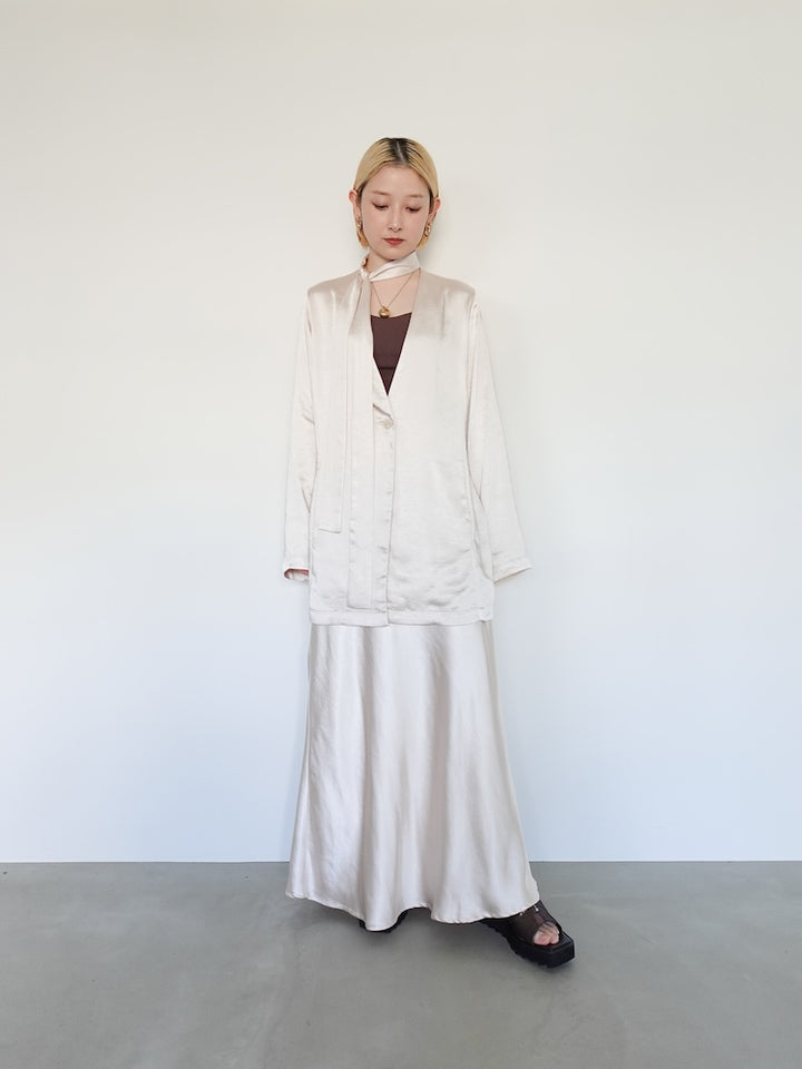 モデル身長:153cm / カラー:OffWhite