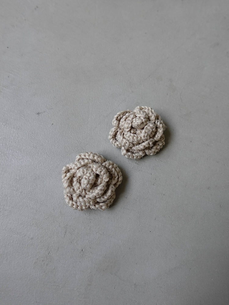 カラー:Greige ※室内にて自然光で撮影