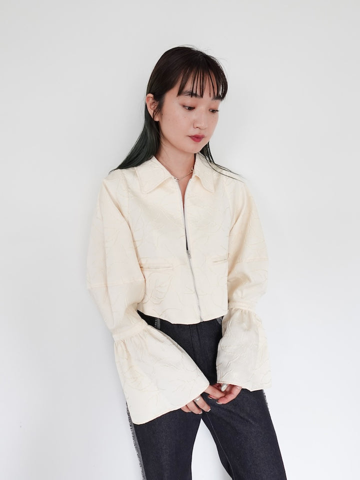 モデル身長:168cm / カラー:OffWhite