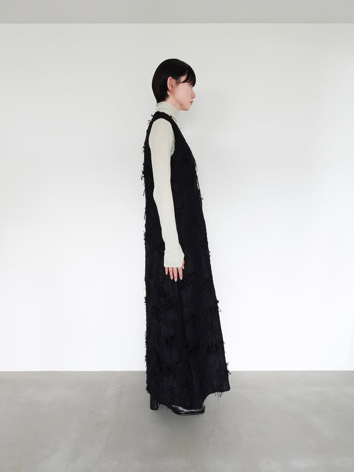 モデル身長:162cm / カラー:Black