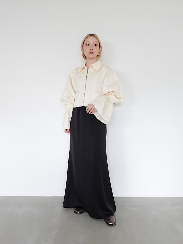 モデル身長:153cm / カラー:OffWhite