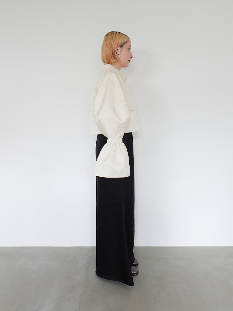 モデル身長:153cm / カラー:OffWhite