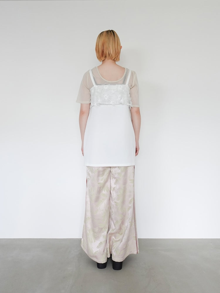 モデル身長:153cm / カラー:White