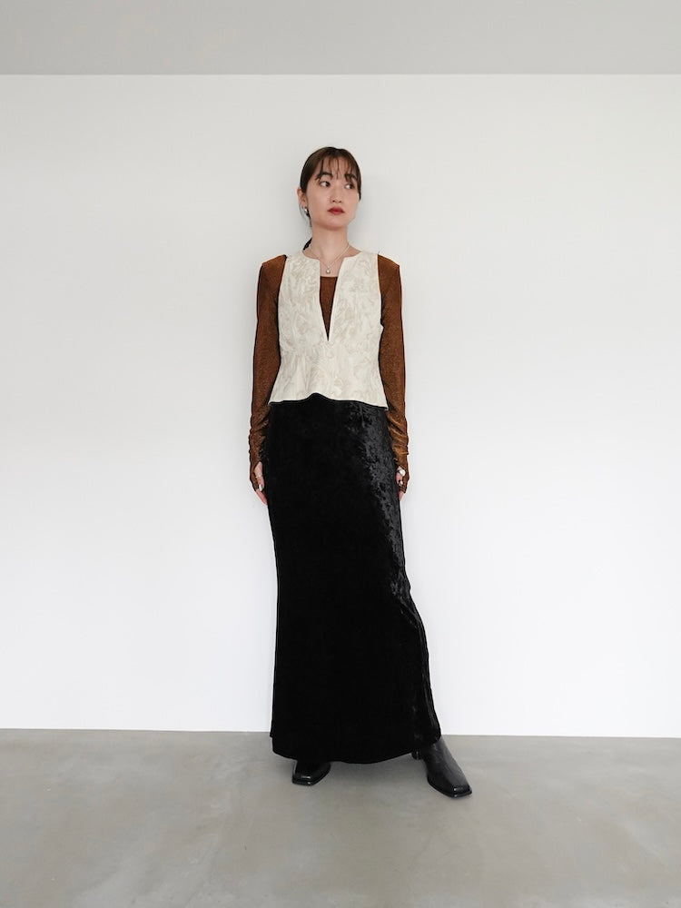 モデル身長:168cm / カラー:Black / 着用サイズ:Mサイズ