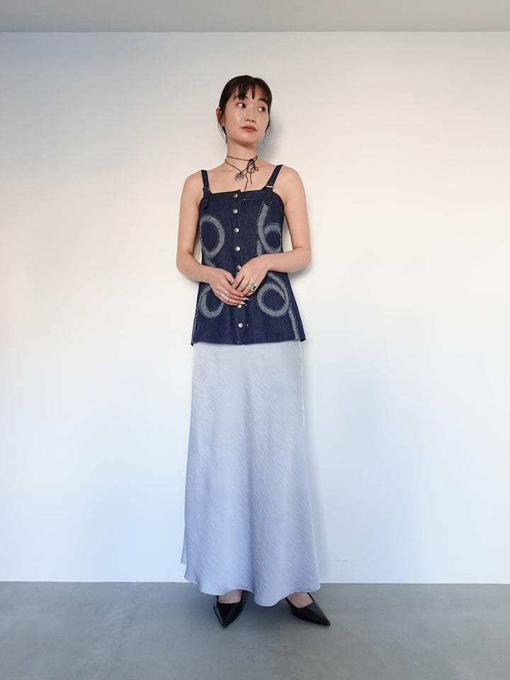 モデル身長:168cm / カラー:LightBlue / モデル着用サイズ:Mサイズ