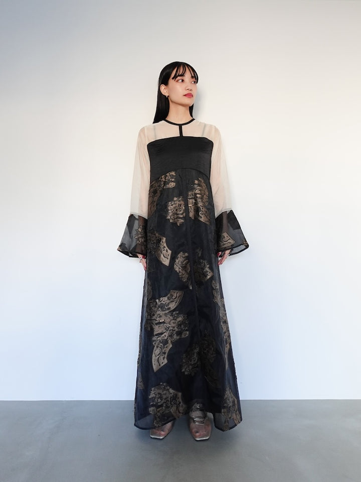 モデル身長:153cm / カラー:Gold