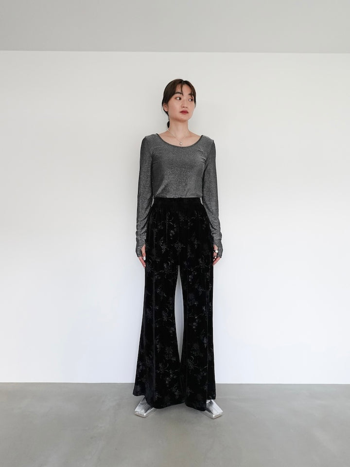 モデル身長:168cm / カラー:Black